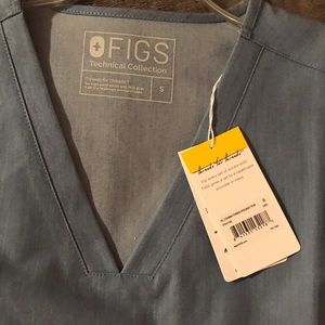 NWT Figs Scrub Top